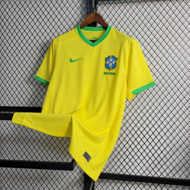 CAMISA A SELEÇÃO DO BRASIL 23/24 AMARELO