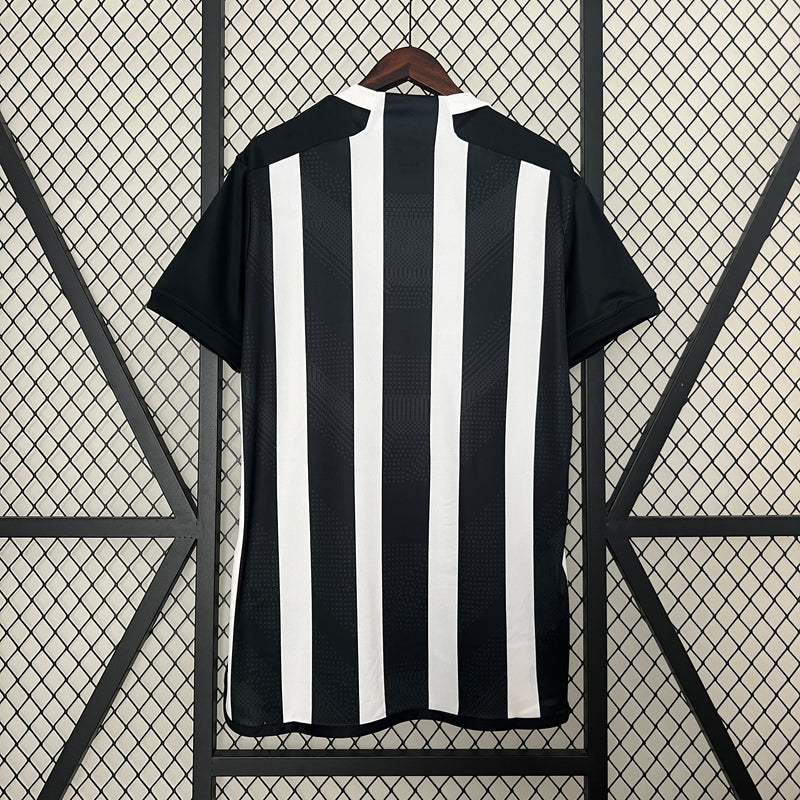 CAMISETA BLANCA Y NEGRA ATLÉTICO MINEIRO 24/25