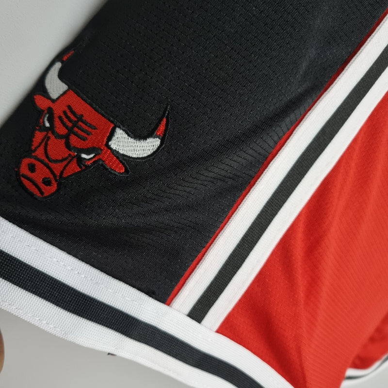 Pantalones cortos de la NBA en color negro y rojo de los Chicago Bulls