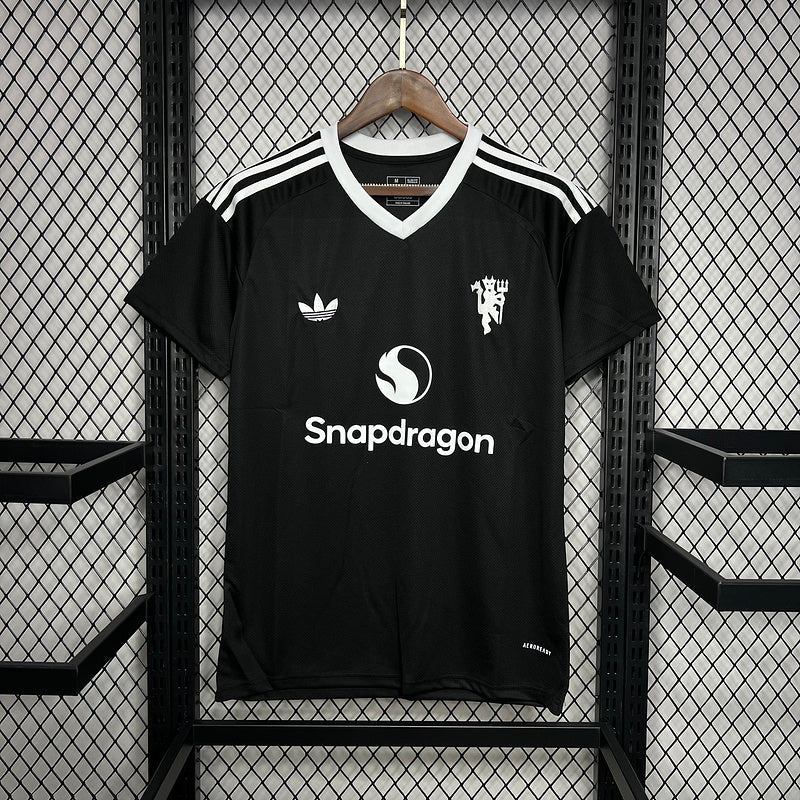 CAMISETA NEGRA MANCHESTER UNITED 24/25