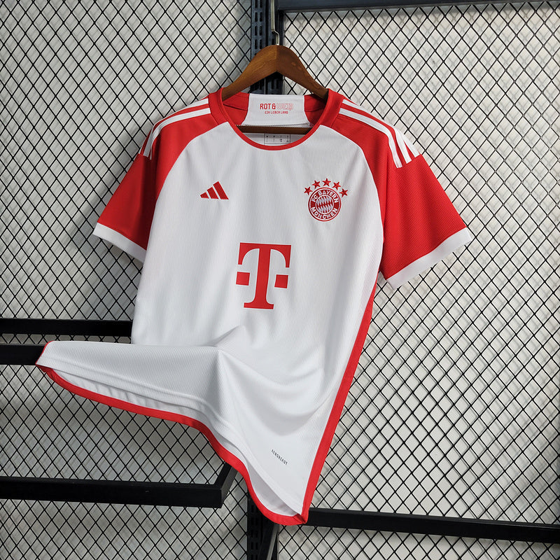 CAMISA DO BAYERN MÜNCHEN 24/25 BRANCO E VERMELHO